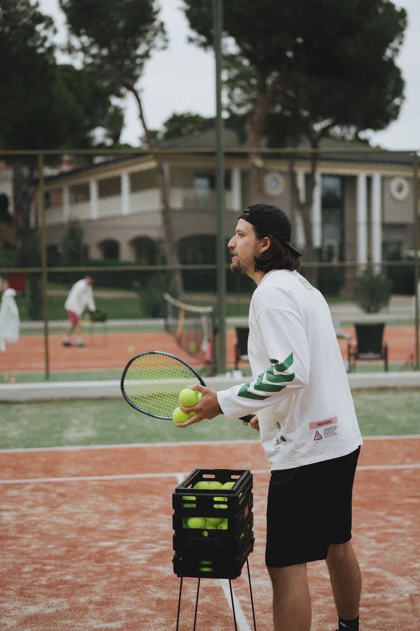 Тренер на корте